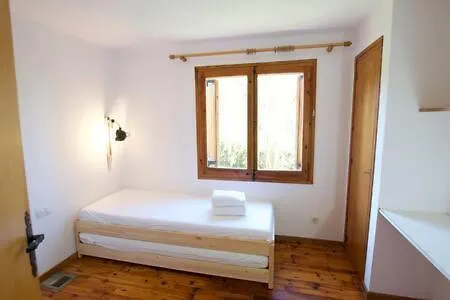 Apartment Casa 4 Vents Villa Escardacs Spain